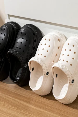 Women's Summer Hole Shoes Hollow Out Thick Sole Anti-slip Outdoor Beach Sandals Men Fashion Comfortable Home Slippers