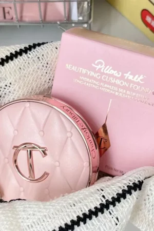 Charlotte Tilbury Shimmer Powder Air Cushion Lightweight Moisturizing Oil-controlling Long-lasting Fit Creates Pore-free Makeup